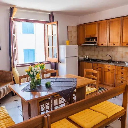 Holiday home A Due Passi Dalla Spiaggia *